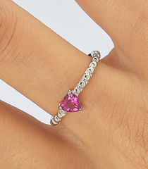 Anello regolabile in acciaio con pietra rossa