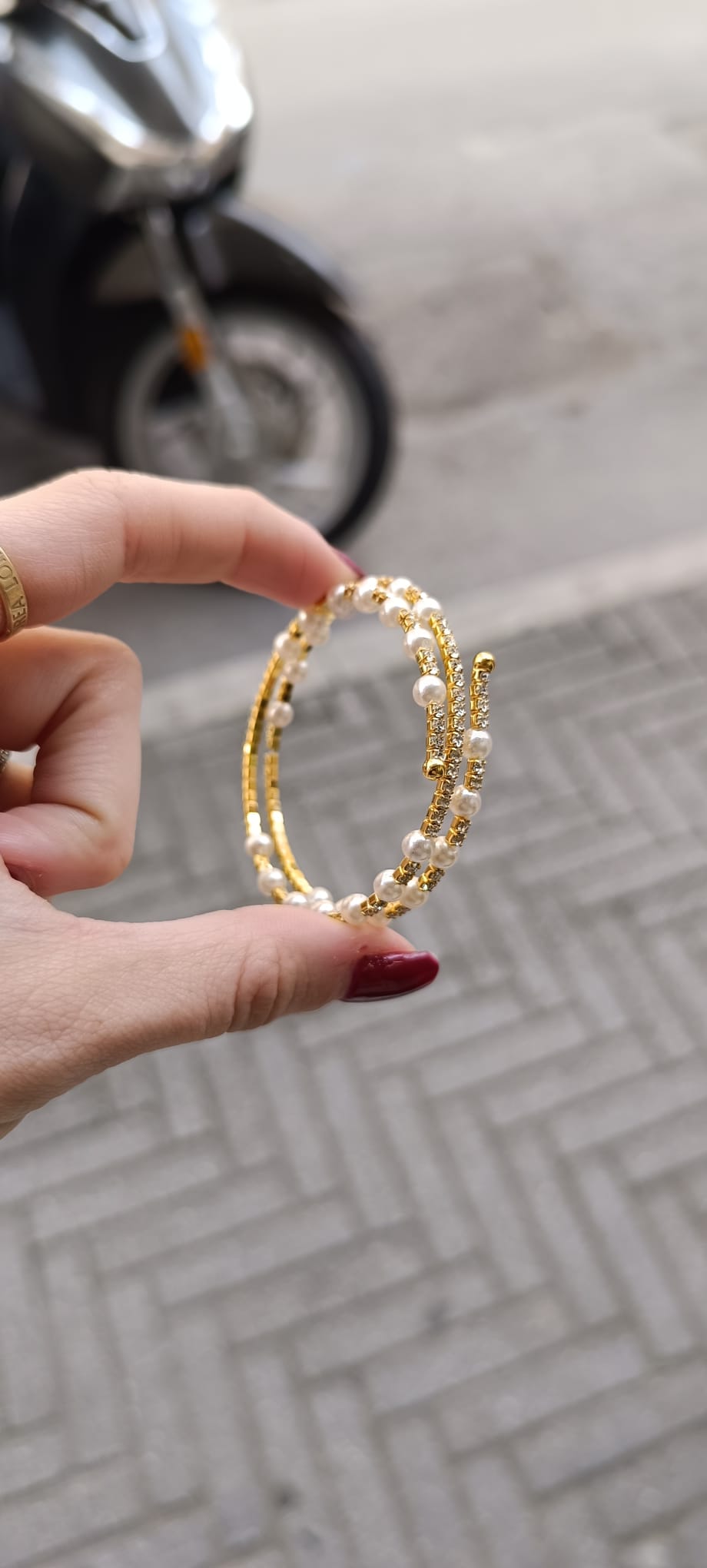 BRACCIALI SEMI-RIGIDI CON ZIRCONI E PERLE