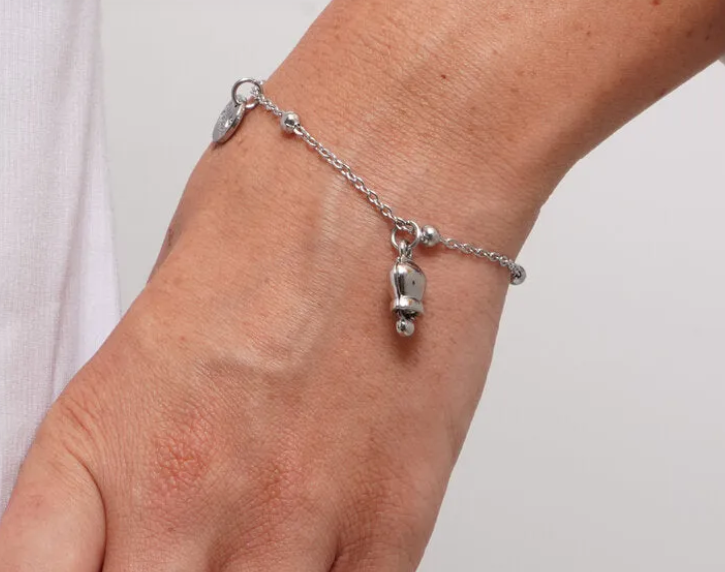 3170728 - - AMO CAPRI