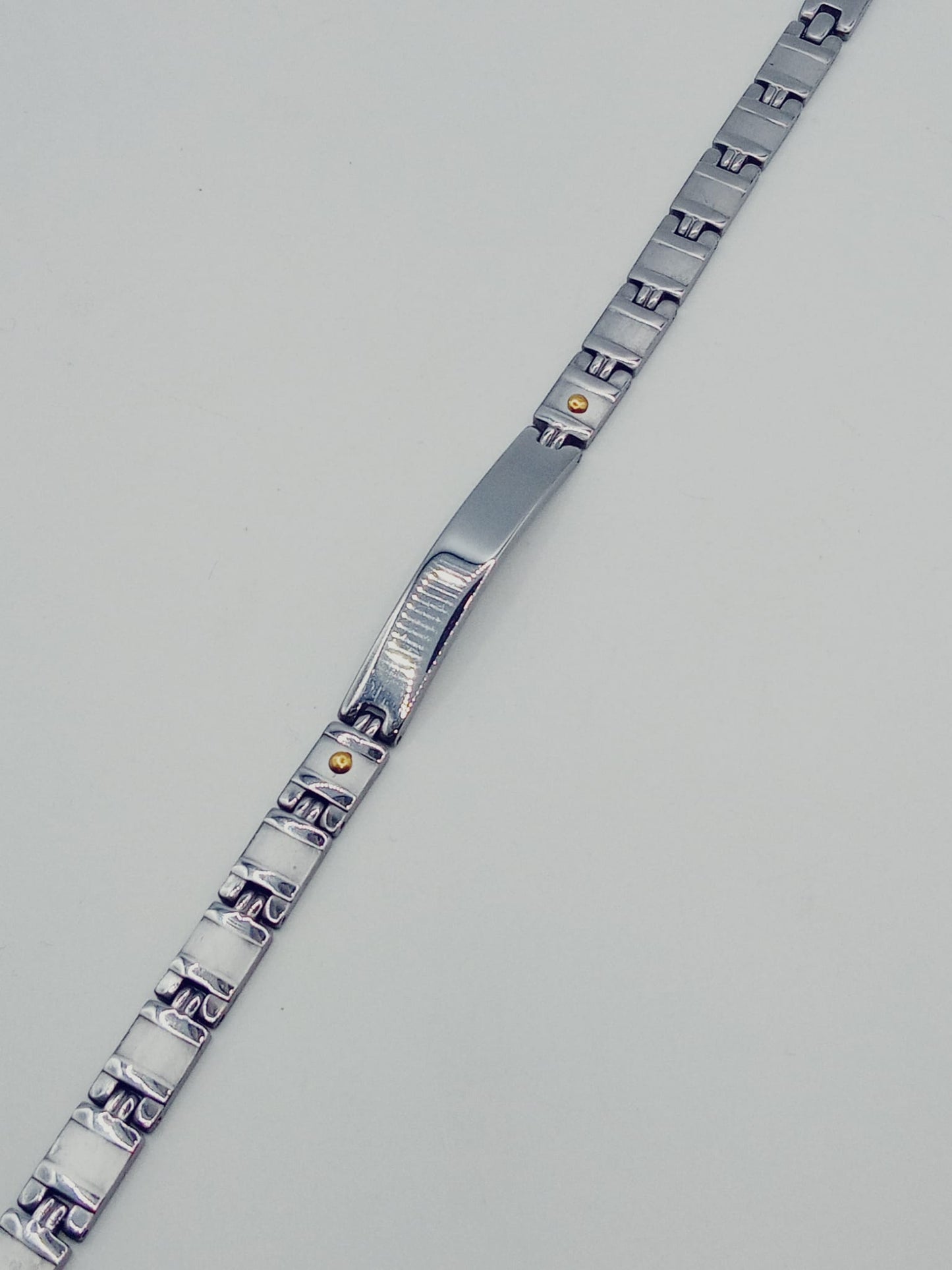 BRACCIALE IN ACCIAO