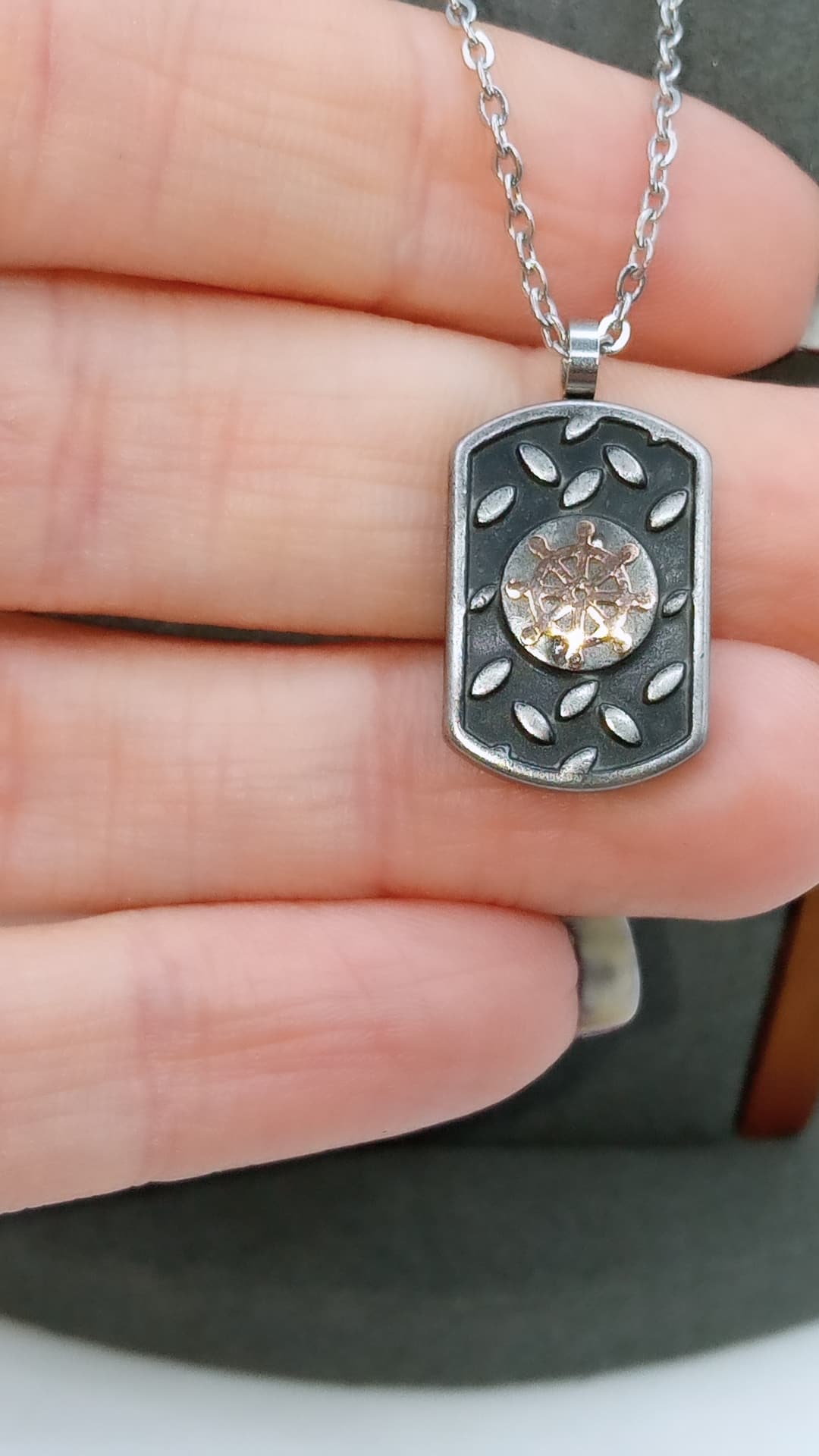 COLLANA DA UOMO IN ACCIAIO CON CIONDOLO SIMPLIGOLD