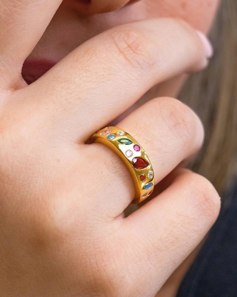 ANELLO A FASCIA CON PIETRE