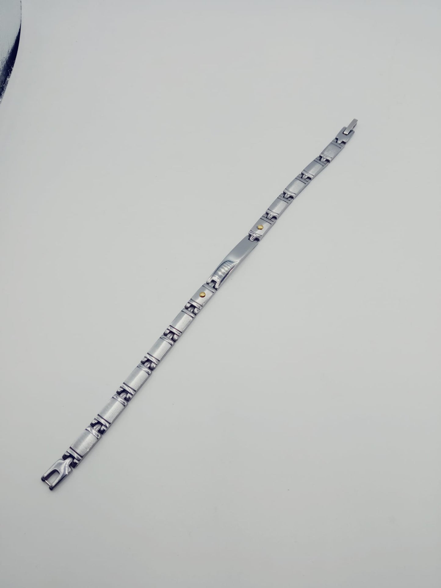 BRACCIALE IN ACCIAO