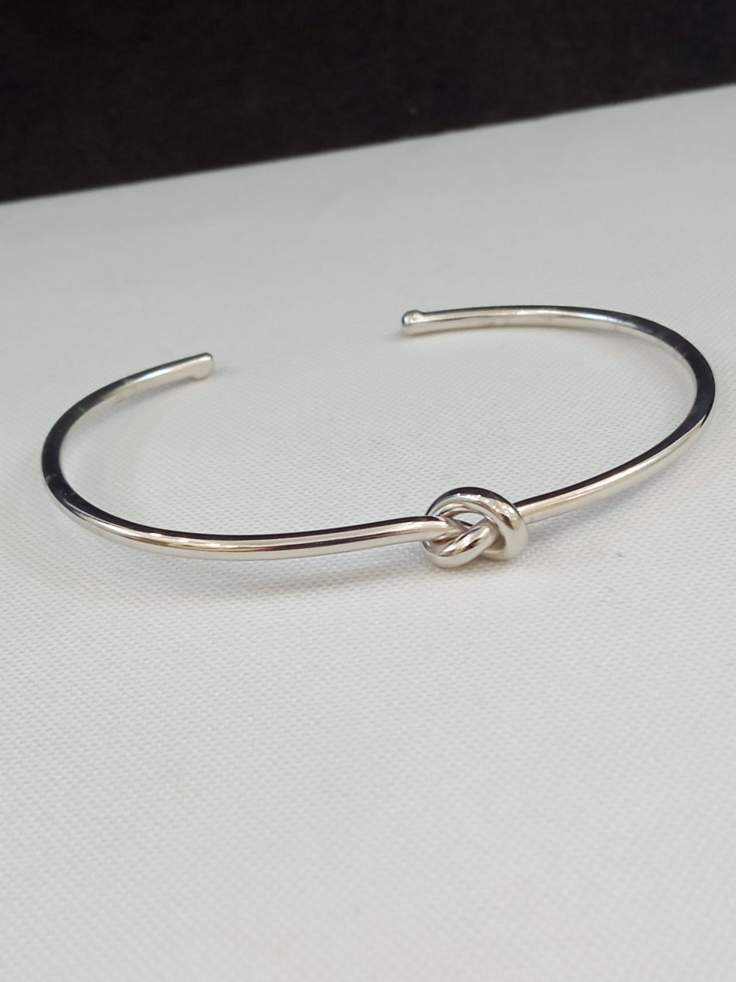 BRACCIALE NODO SEMI-RIDIGO