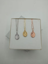 COLLANINA CON CIONDOLO MADONNINA IN ARGENTO 925%