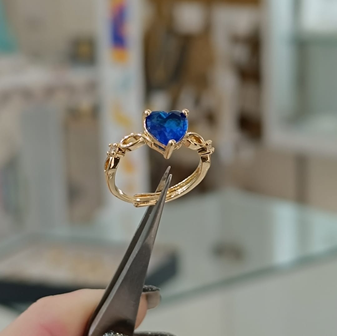 ANELLI IN ACCIAO CON CUORE E BRILLNTINI LATERALI