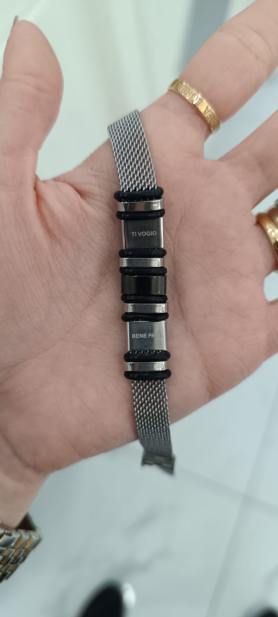 BRACCIALE MAGLIA MILANO PER FESTA DEL PAPA'