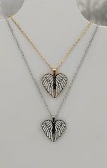 COLLANA CON ALI E CUORE IN ACCIAIO