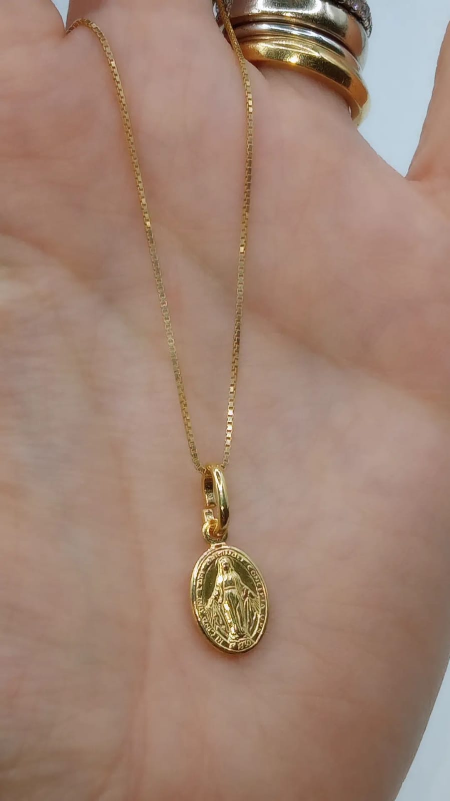 COLLANINA CON CIONDOLO MADONNINA IN ARGENTO 925%
