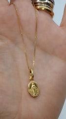 COLLANINA CON CIONDOLO MADONNINA IN ARGENTO 925%