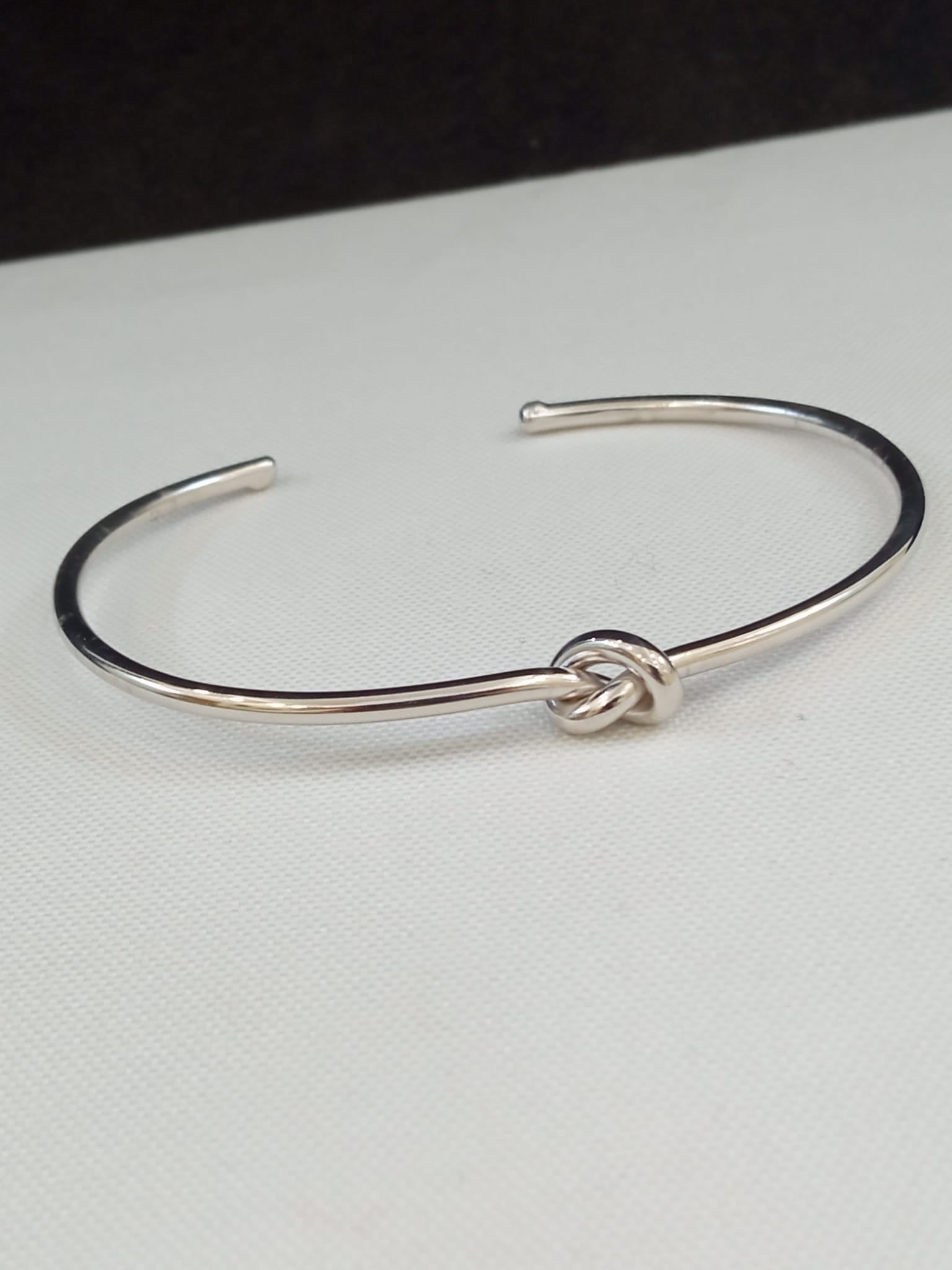 BRACCIALE NODO SEMI-RIDIGO