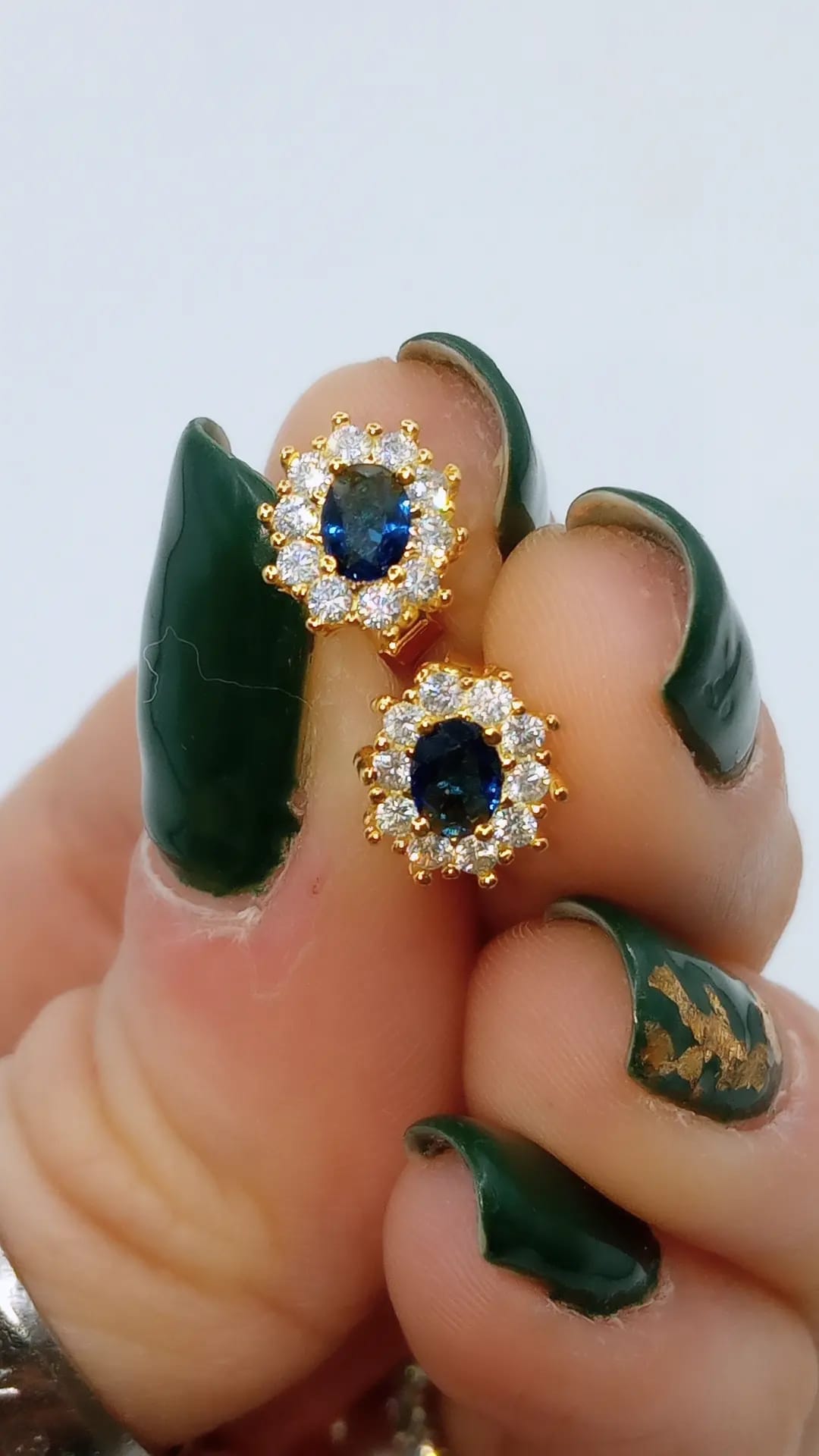 ORECCHINI SMALL DIANA ARGENTO 925%